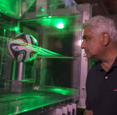 Тестирование аэродинамики футбольного мяча Adidas Brazuca